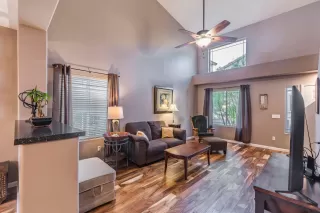 Photo #5: 6048414 Listing