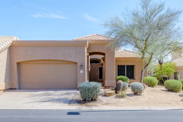 MLS: 6048595 Condo For Sale