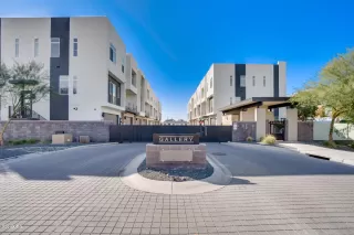 Photo #1: 6048629 Listing