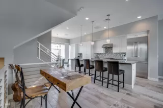 Photo #4: 6048629 Listing