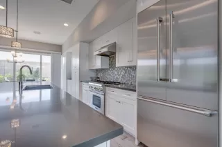 Photo #6: 6048629 Listing