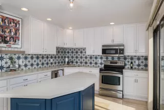 Photo #1: 6048647 Listing