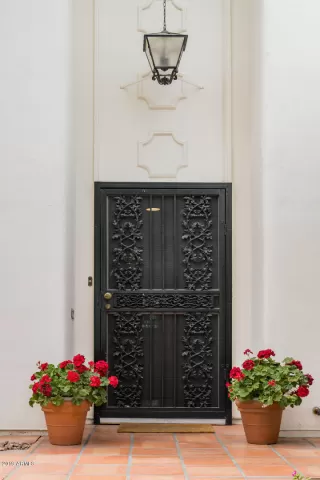 Photo #4: 6048647 Listing