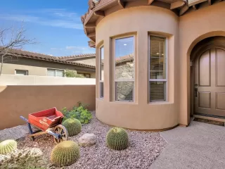 Photo #2: 6048778 Listing 