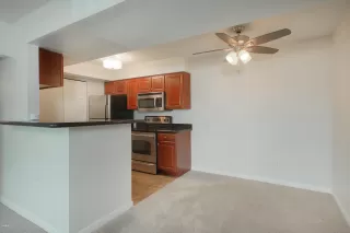 Photo #5: 6049233 Listing