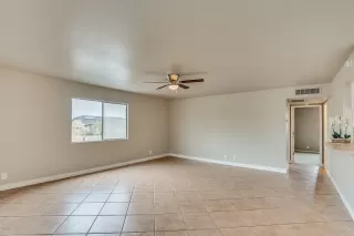 Photo #5: 6049235 Listing