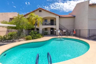 Photo #4: 6049330 Listing