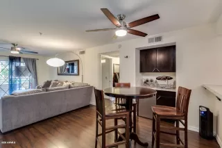 Photo #5: 6049667 Listing 