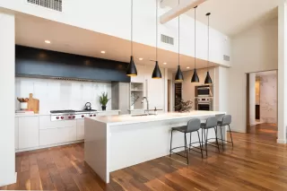 Photo #1: 6049798 Listing