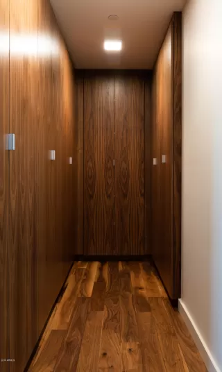 Photo #6: 6049798 Listing