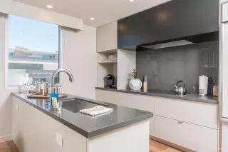 Photo #6: 6049801 Listing