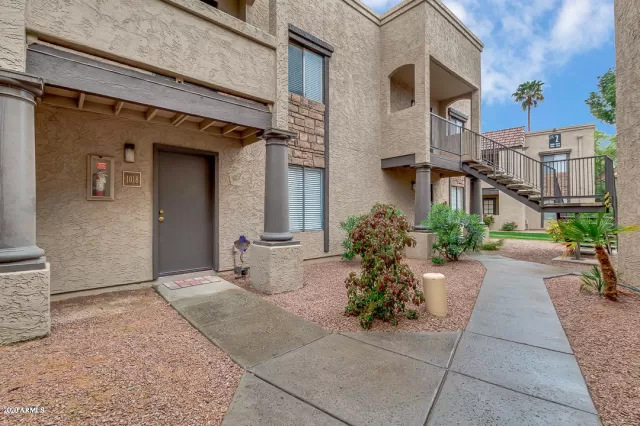 MLS: 6049833 Condo For Sale