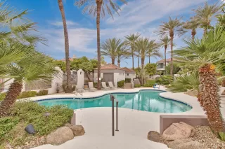 Photo #5: 6049839 Listing 