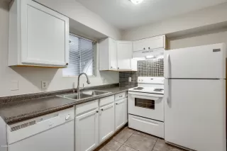 Photo #1: 6050198 Listing