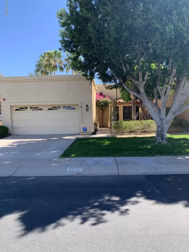 MLS: 6050254 Condo For Sale