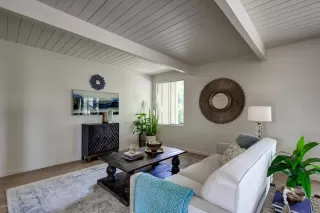 Photo #5: 6050317 Listing