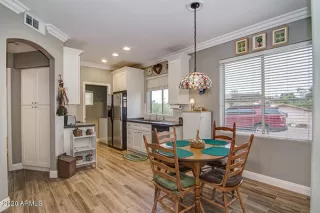 Photo #3: 6051426 Listing