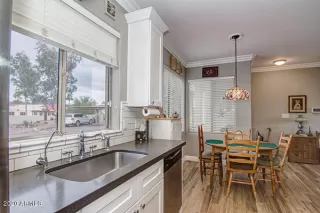 Photo #6: 6051426 Listing