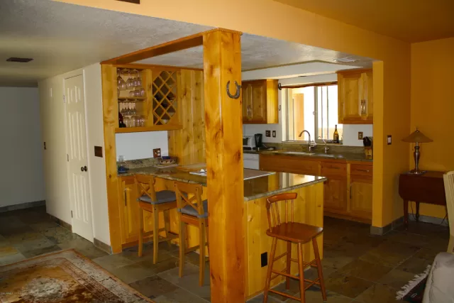 MLS: 6051710 Condo For Sale