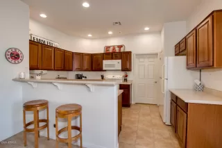 Photo #6: 6051832 Listing