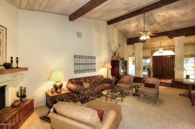 MLS: 6051864 Condo For Sale