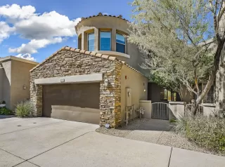 Photo #2: 6051943 Listing 