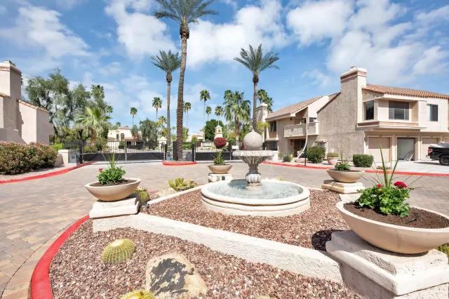 MLS: 6052242 Condo For Sale