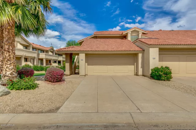 MLS: 6052302 Condo For Sale