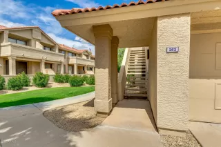 Photo #5: 6052302 Listing