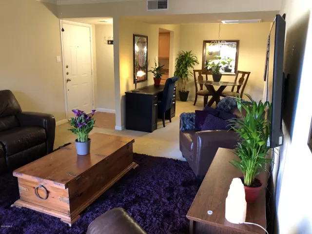 MLS: 6052521 Condo For Sale