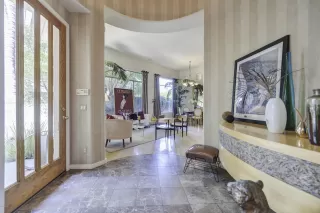 Photo #4: 6052574 Listing