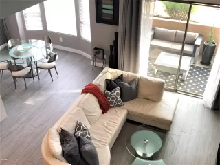 Photo #4: 6052595 Listing