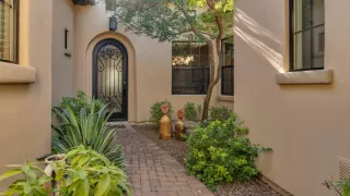 Photo #3: 6052720 Listing