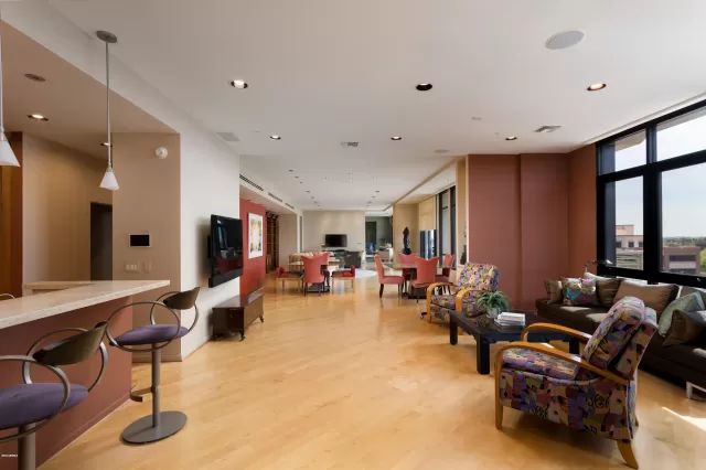 MLS: 6052866 Condo For Sale