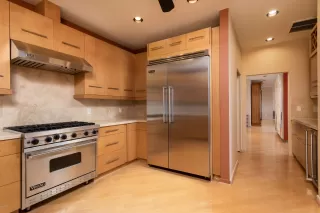 Photo #6: 6052866 Listing