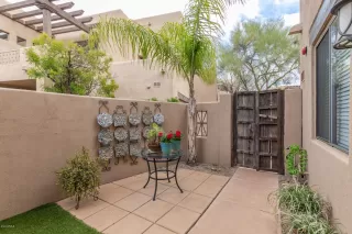 Photo #2: 6052909 Listing