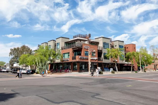 MLS: 6053124 Condo For Sale