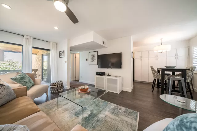 MLS: 6053258 Condo For Sale