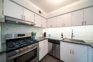 Photo #4: 6053258 Listing 