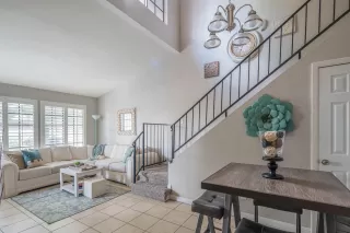 Photo #2: 6053396 Listing 