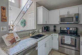 Photo #6: 6053396 Listing 