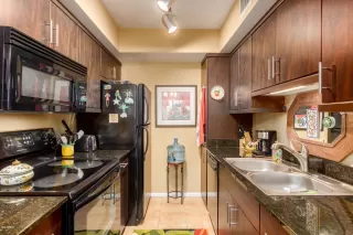 Photo #1: 6053700 Listing 