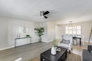 Photo #2: 6053746 Listing