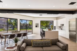 Photo #3: 6053964 Listing