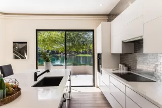 Photo #6: 6053964 Listing