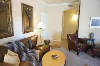 Photo #4: 6054058 Listing