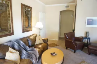 Photo #5: 6054058 Listing