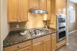 Photo #5: 6054255 Listing 