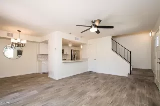 Photo #3: 6054757 Listing