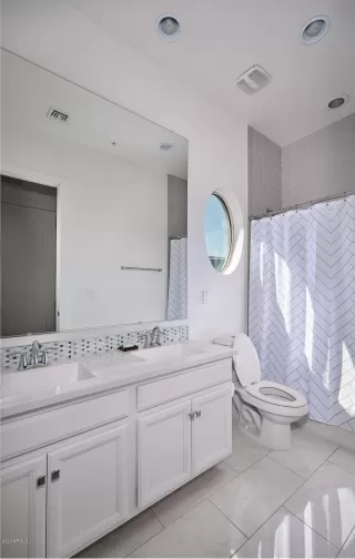 Photo #4: 6055010 Listing